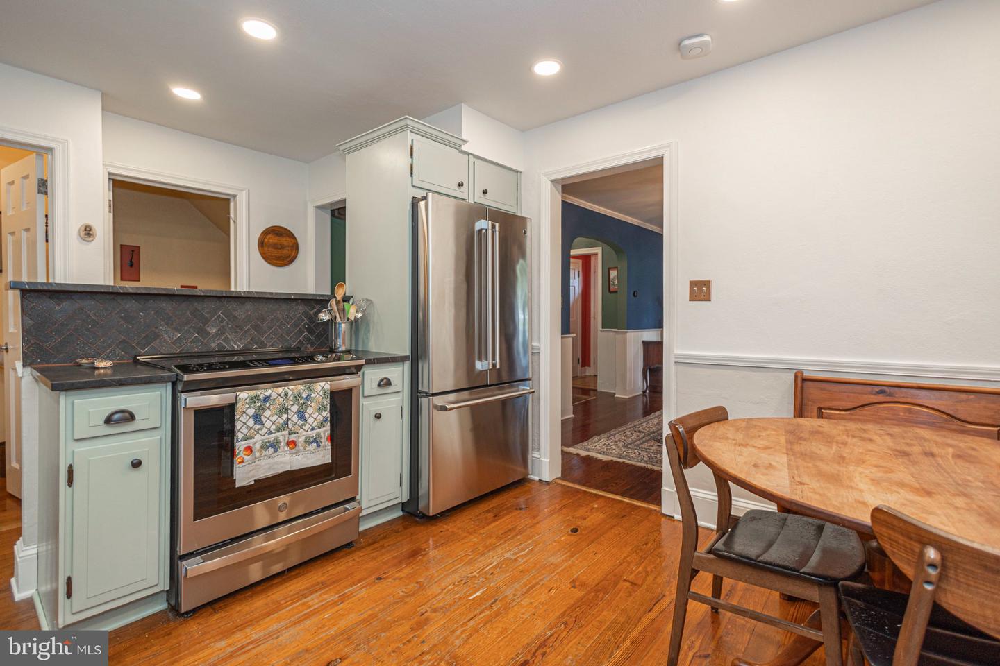 10 Effingham Property Photo 19