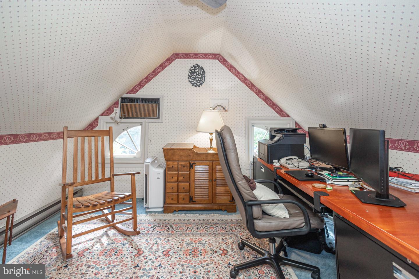 10 Effingham Property Photo 44