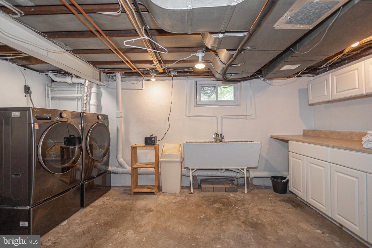 10 Effingham Property Photo 50