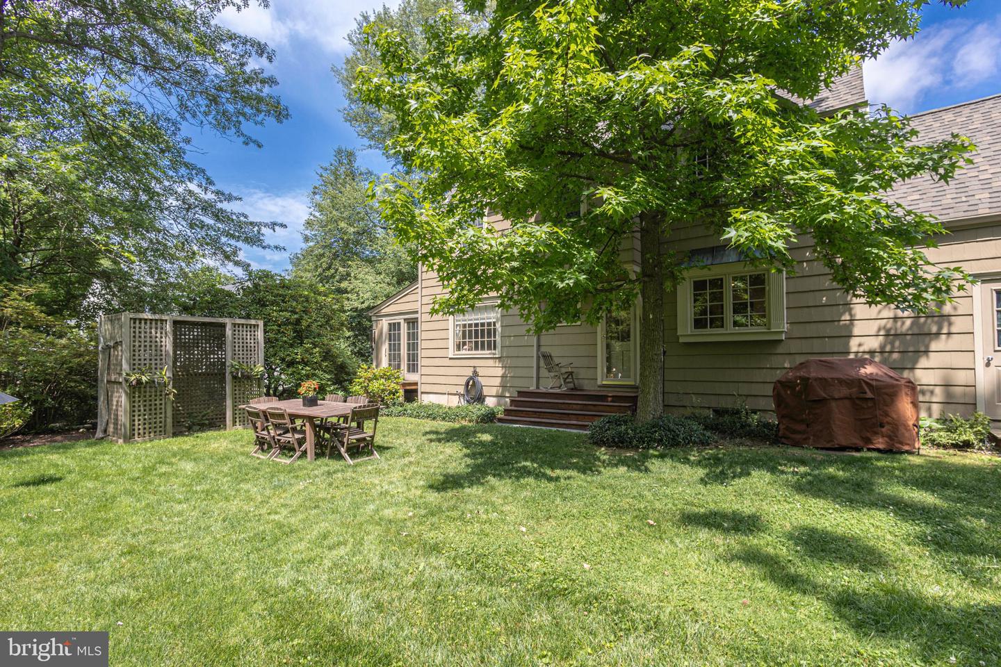 10 Effingham Property Photo 56