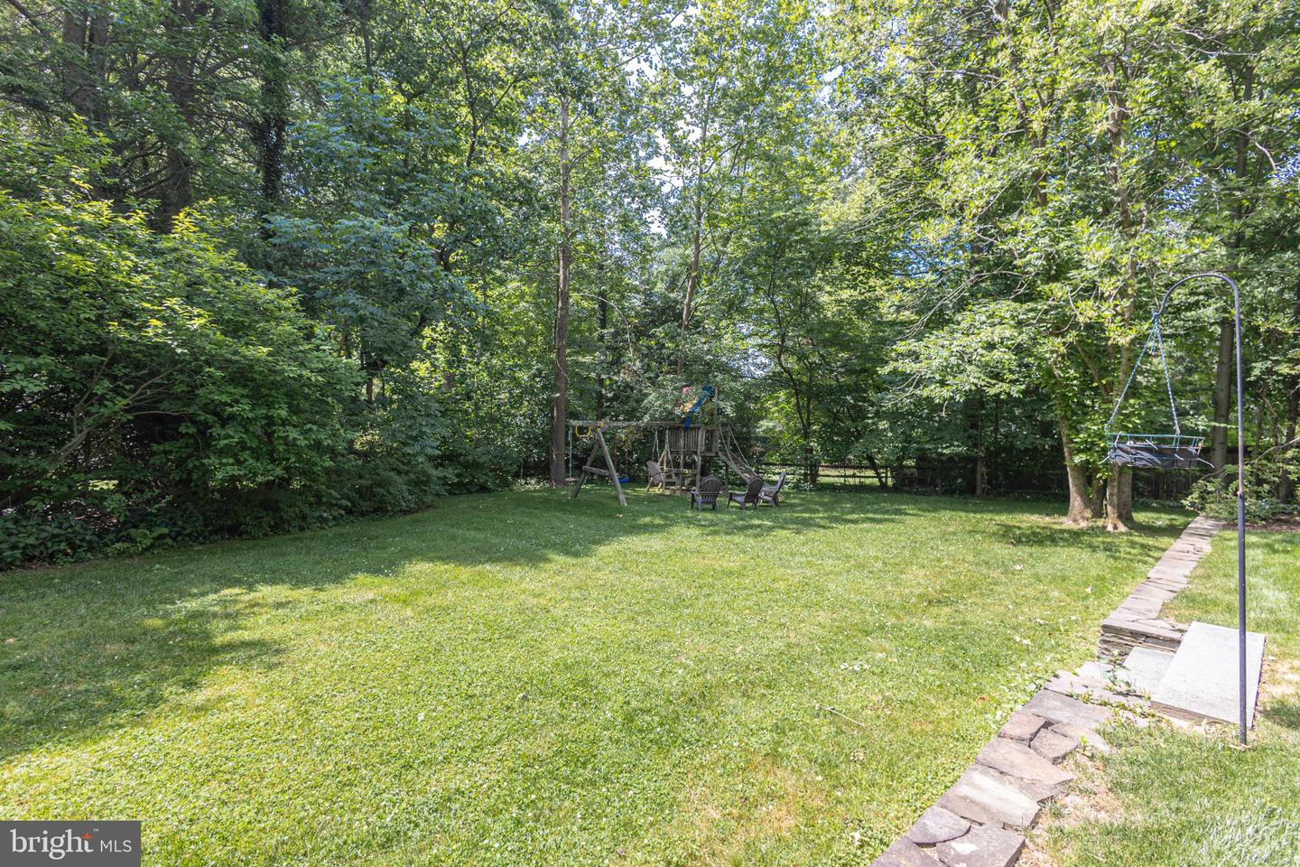 10 Effingham Property Photo 60