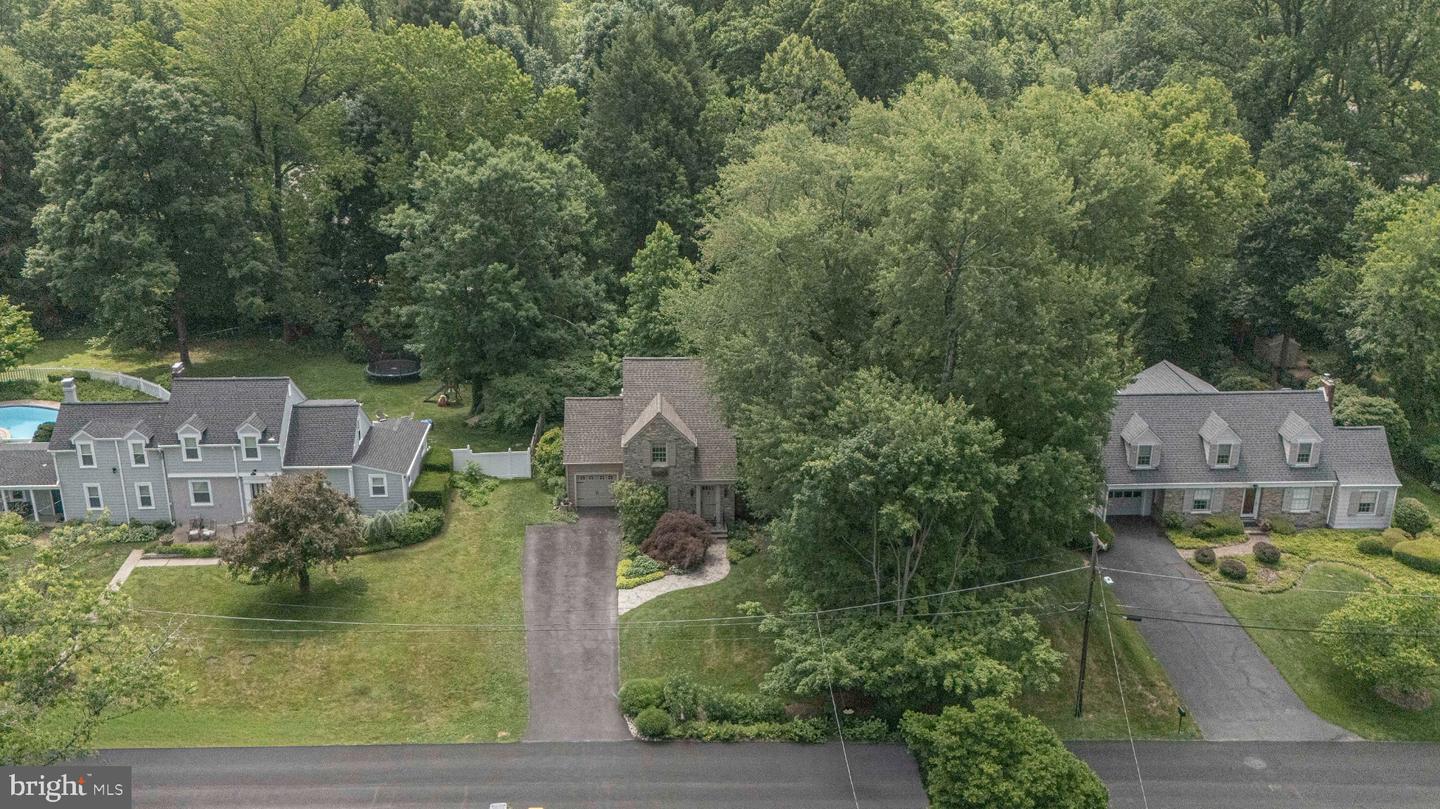 10 Effingham Property Photo 63