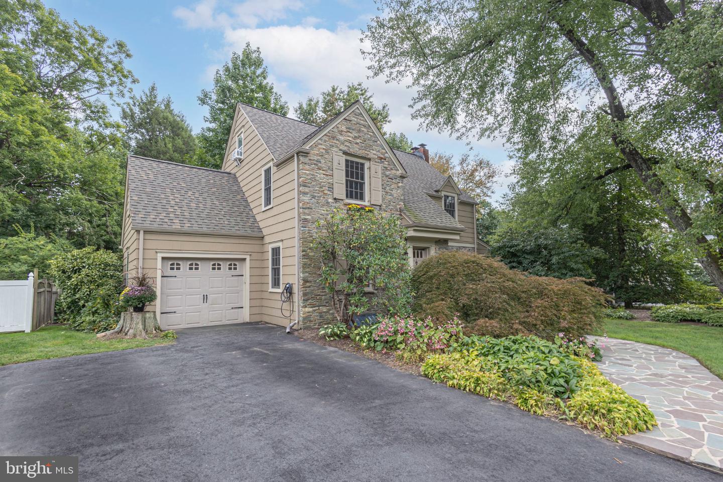 10 Effingham Property Photo 64