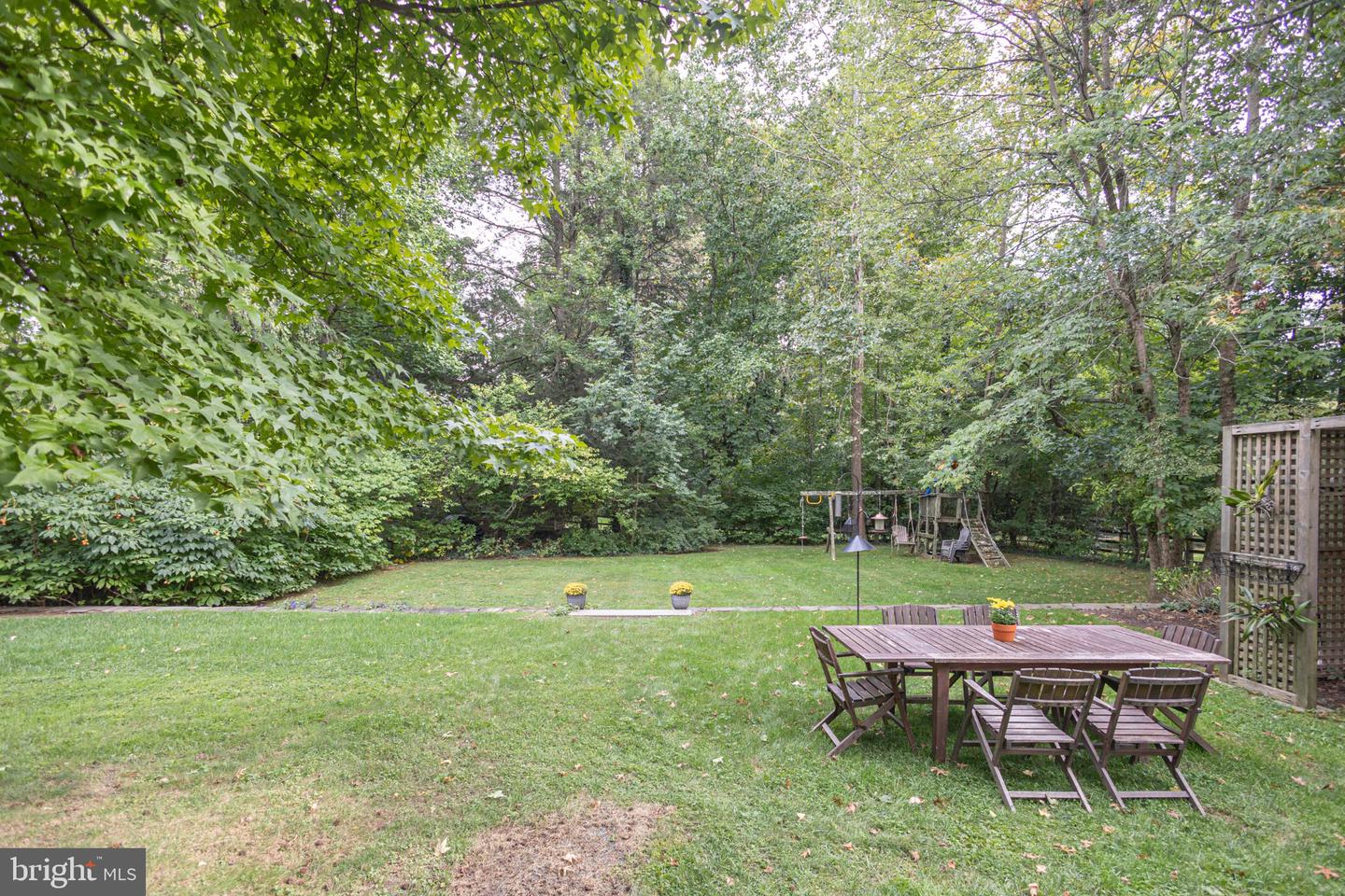 10 Effingham Property Photo 68