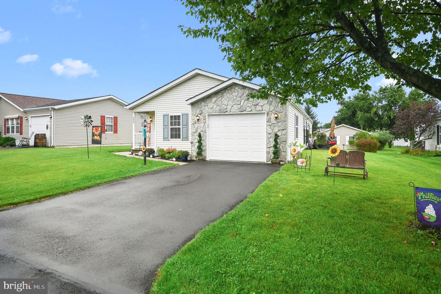 345 Countryside Cir Property Photo 2