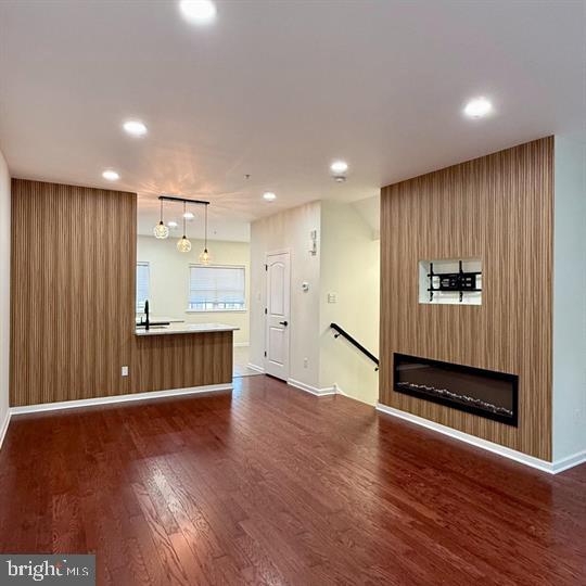 153 Mercer Ct Property Photo 2