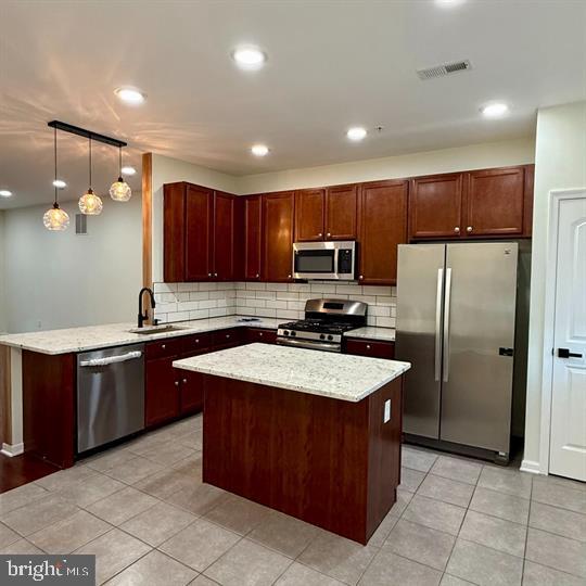 153 Mercer Ct Property Photo 4
