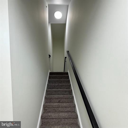 153 Mercer Ct Property Photo 6