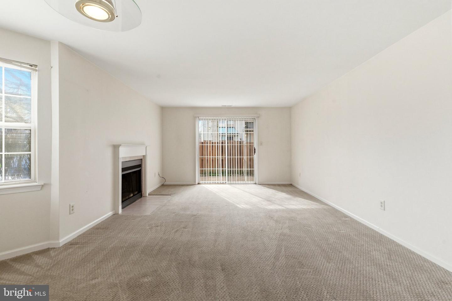 3403 Waltham Ct #209 Property Photo 4