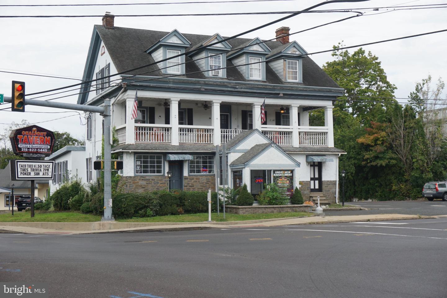 4 N Main St Property Photo 1