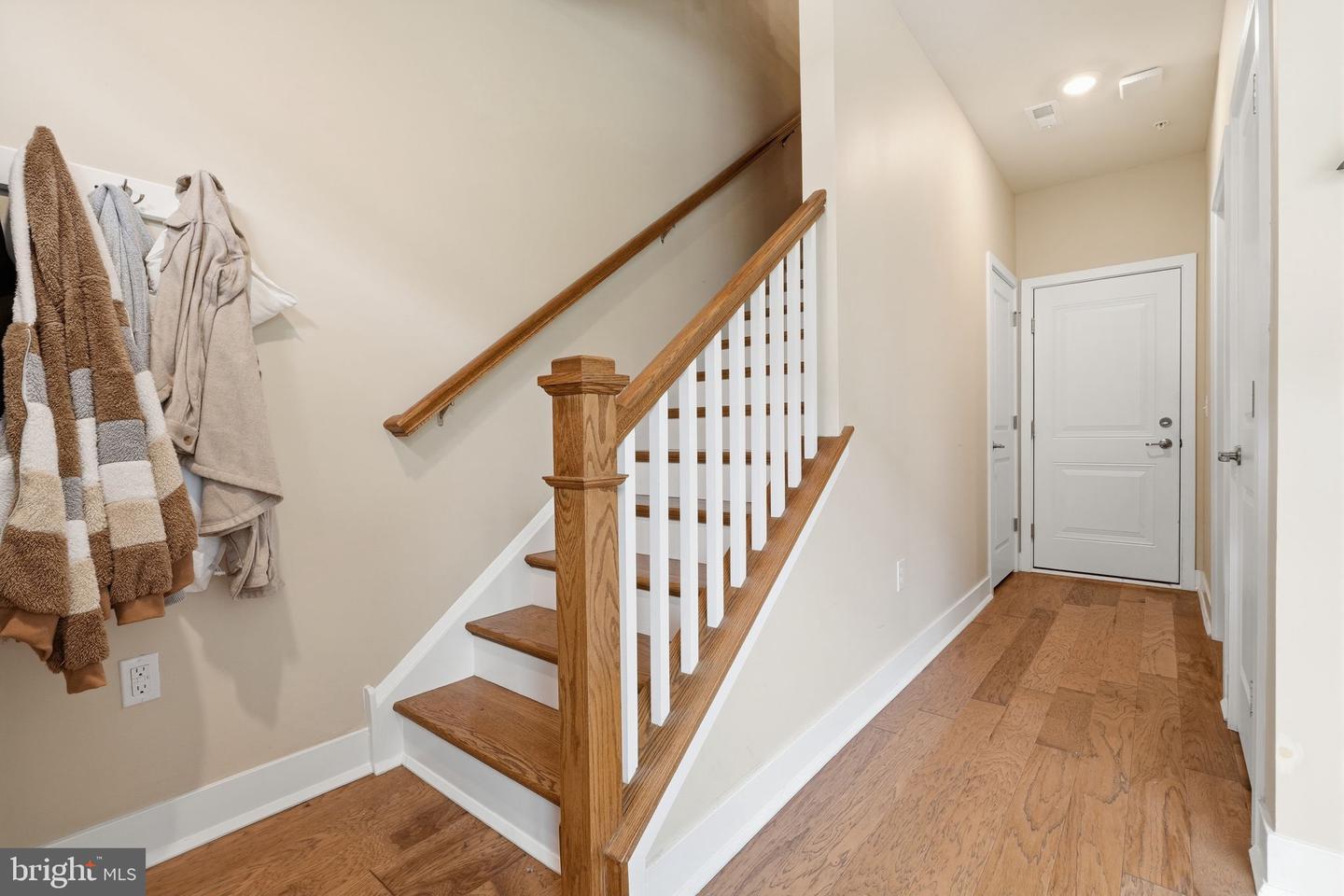 143 Fleet Ct Property Photo 4