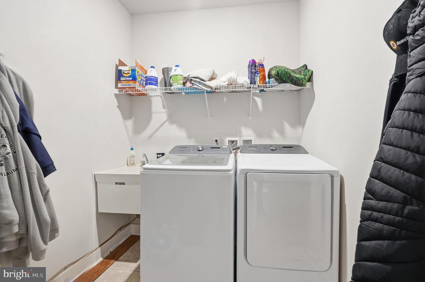 143 Fleet Ct Property Photo 6