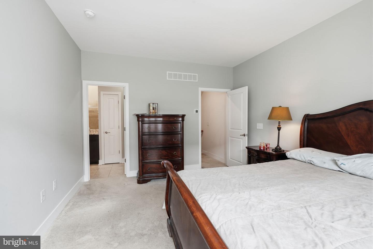 143 Fleet Ct Property Photo 18