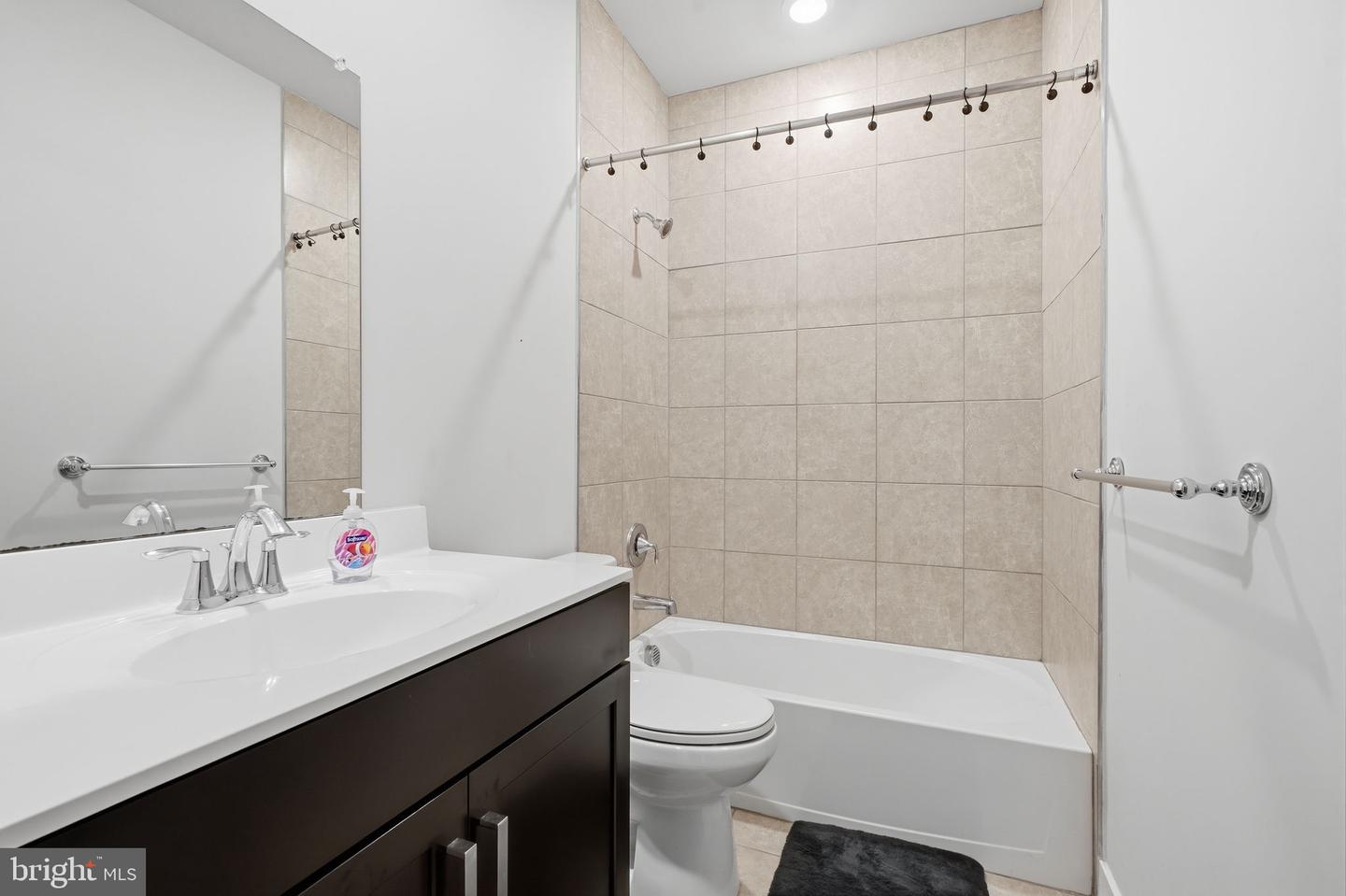 143 Fleet Ct Property Photo 21