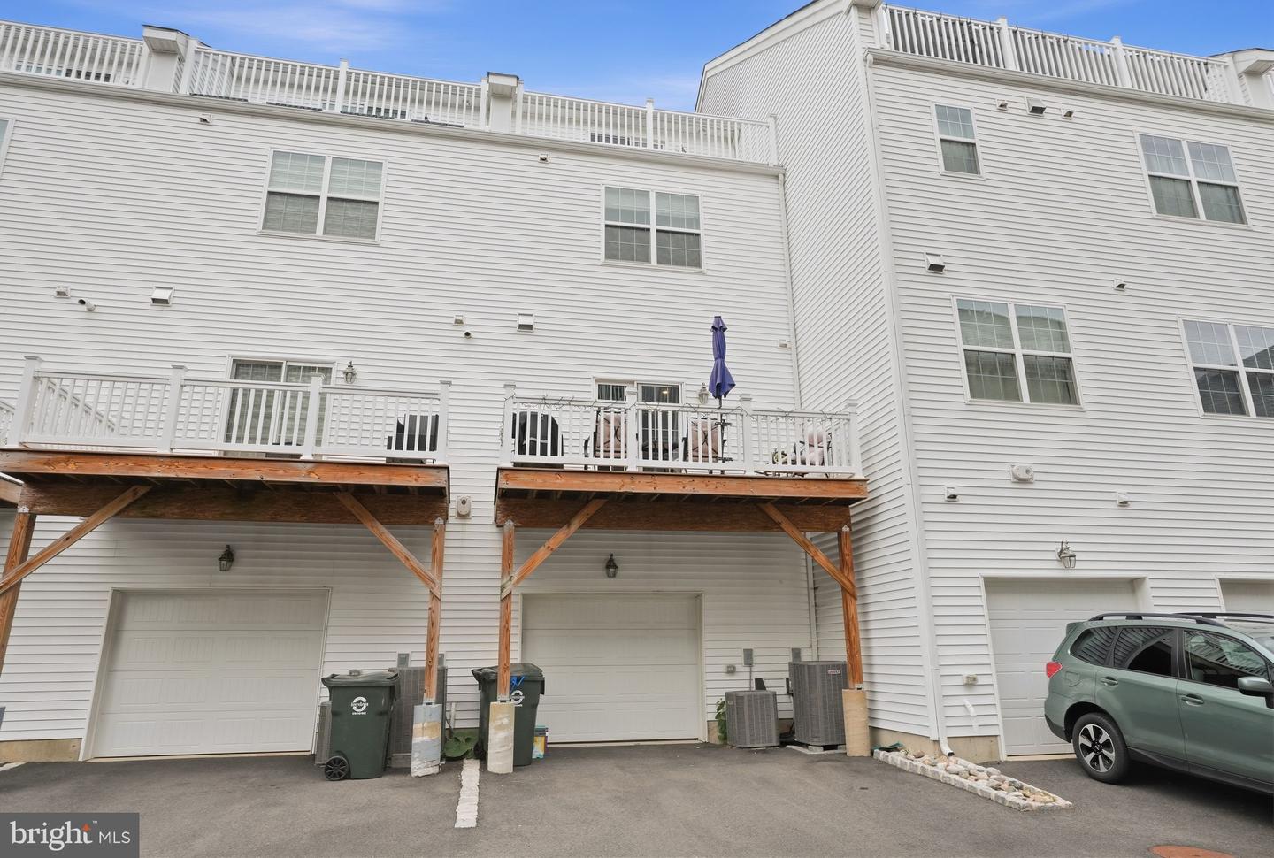 143 Fleet Ct Property Photo 26
