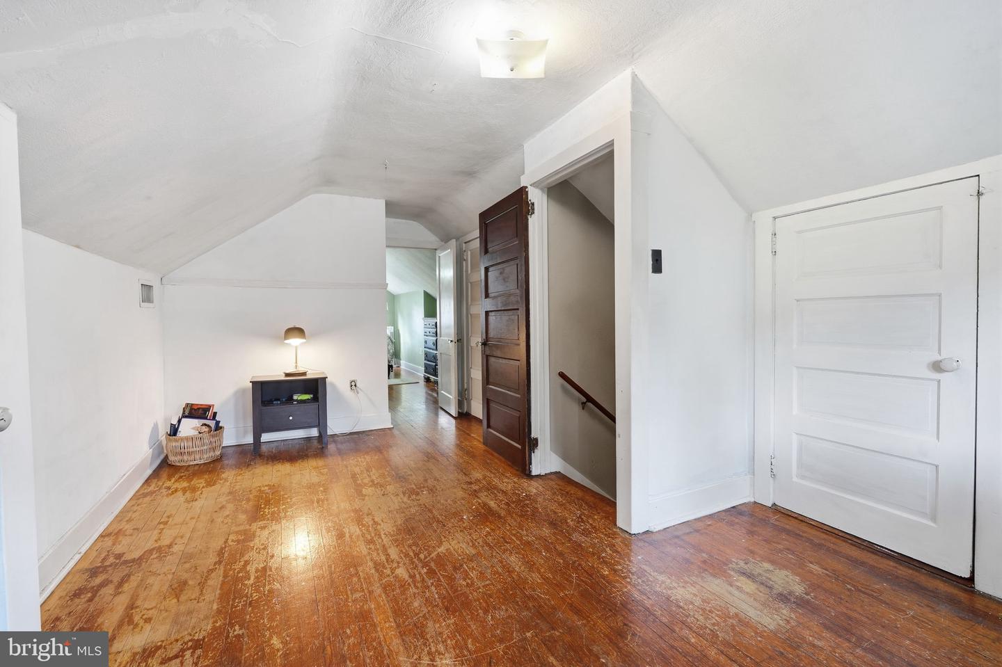 120 Fairview Ave Property Photo 17