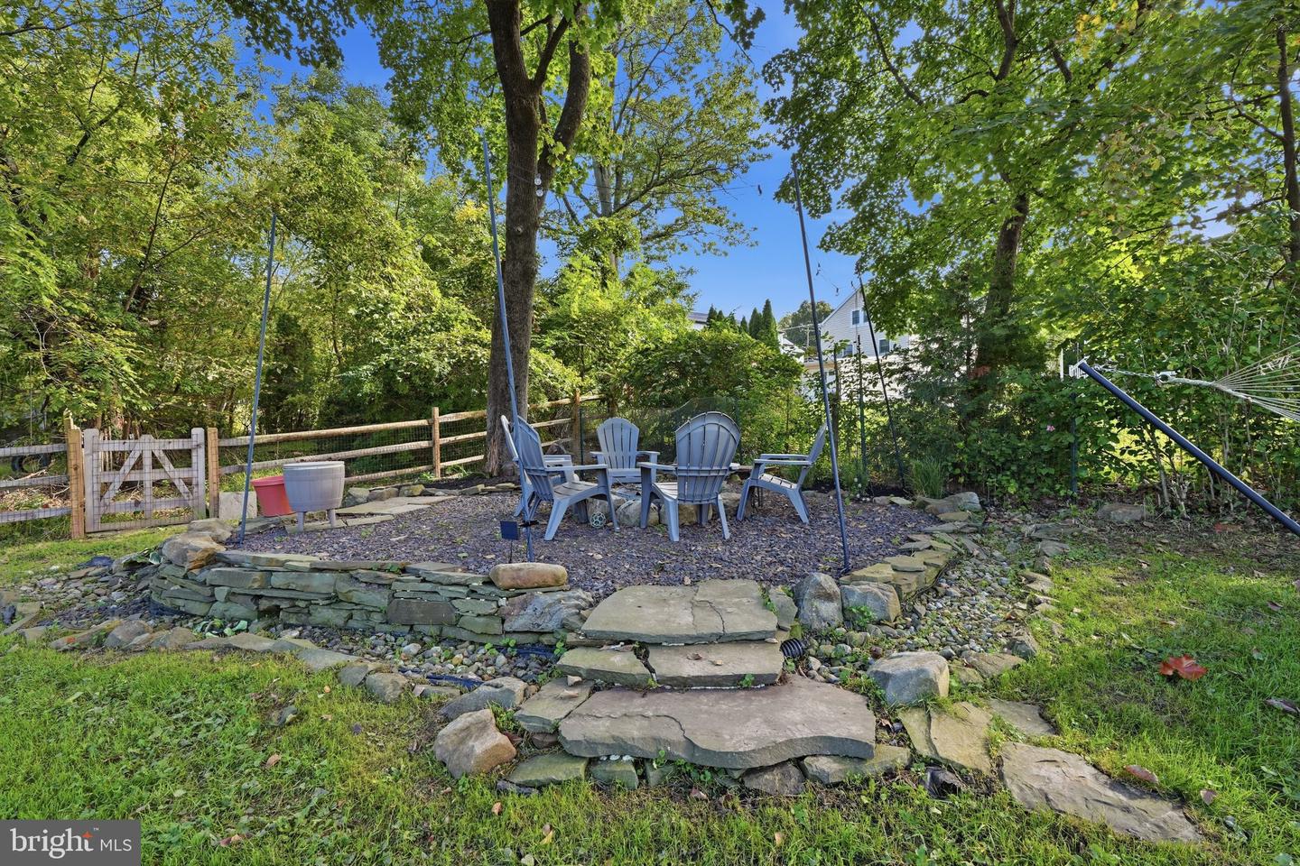 120 Fairview Ave Property Photo 25