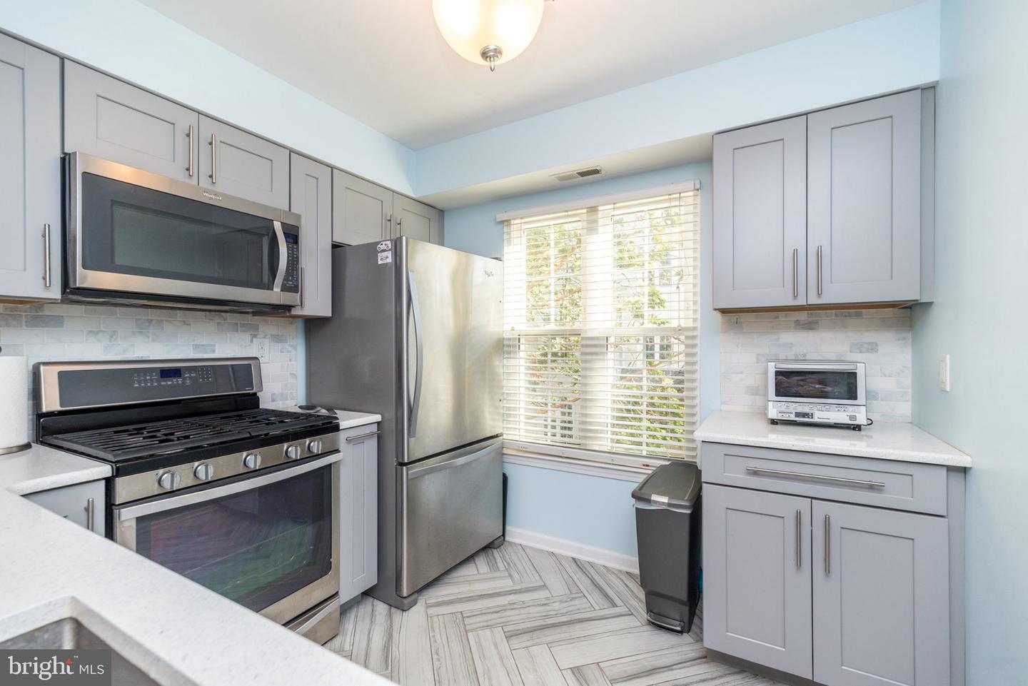 204 Society Pl Property Photo 7