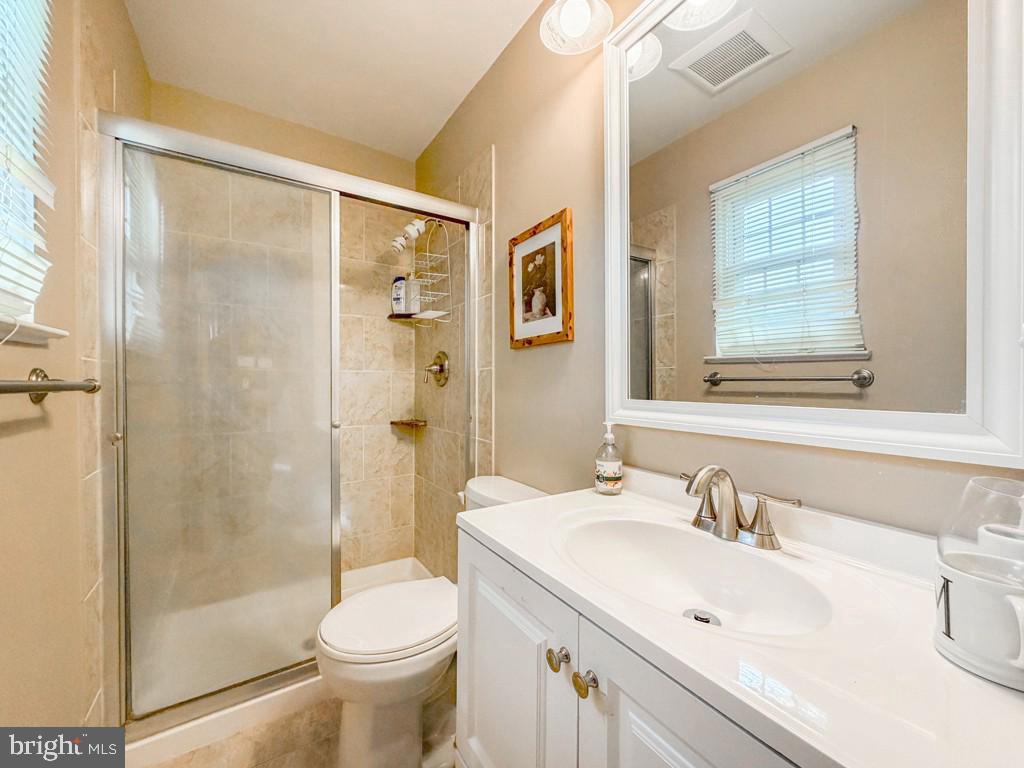 8 Carmel Pl Property Photo 16