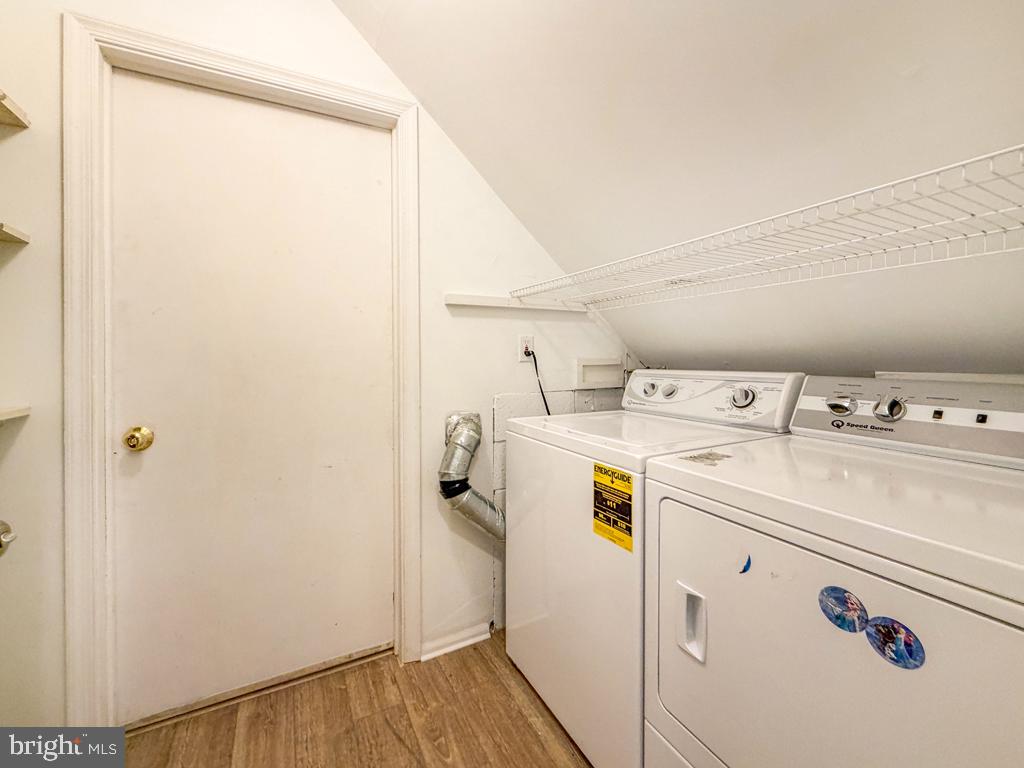 8 Carmel Pl Property Photo 25