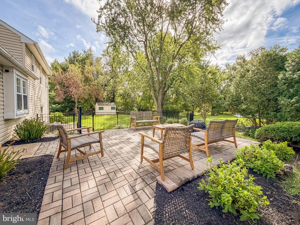 8 Carmel Pl Property Photo 28