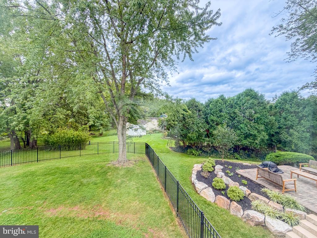 8 Carmel Pl Property Photo 29