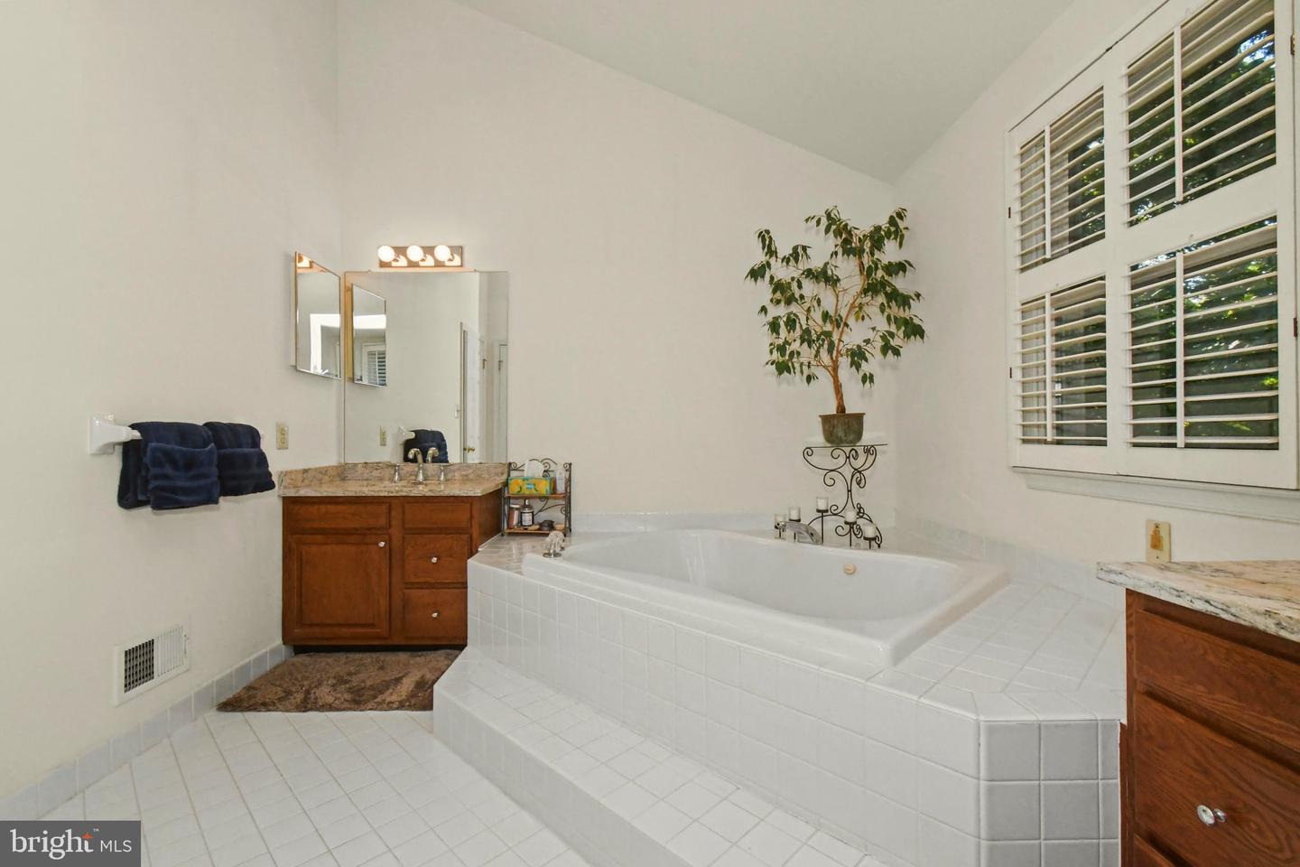153 Mountain Oaks Rd Property Photo 44