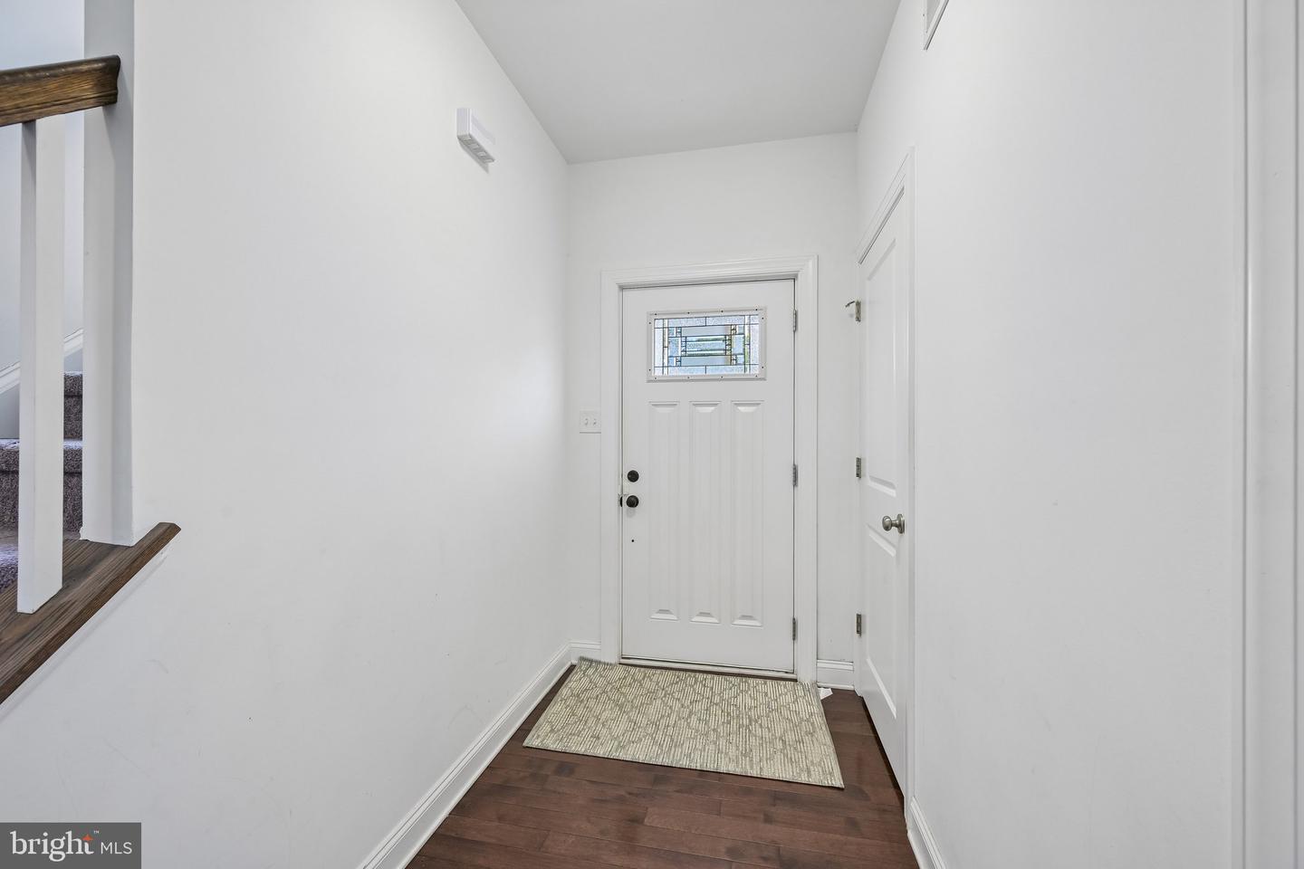 8 Ella Cir Property Photo 3