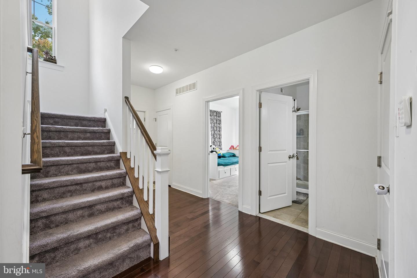 8 Ella Cir Property Photo 4