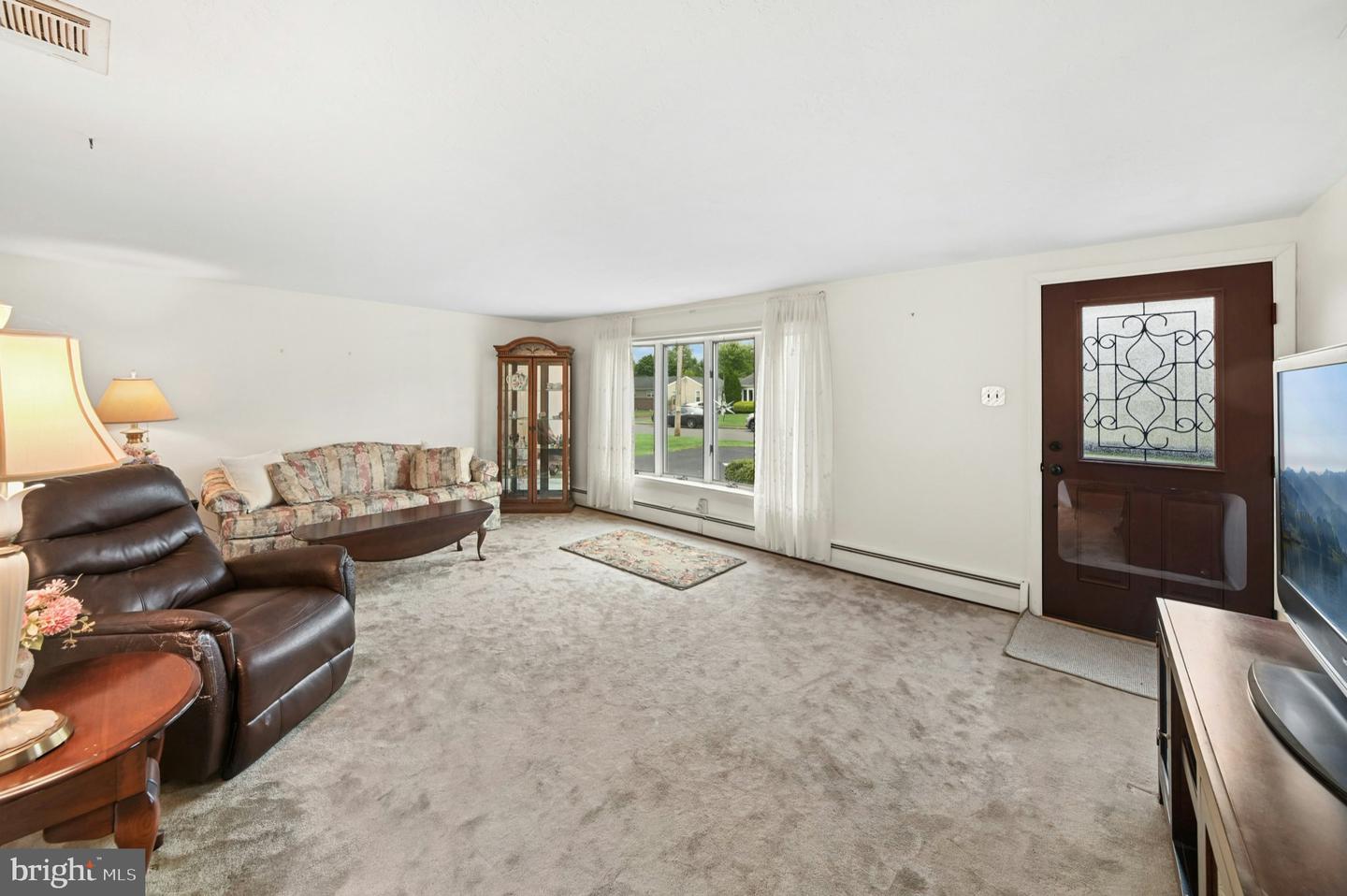 840 Roger Rd Property Photo 4