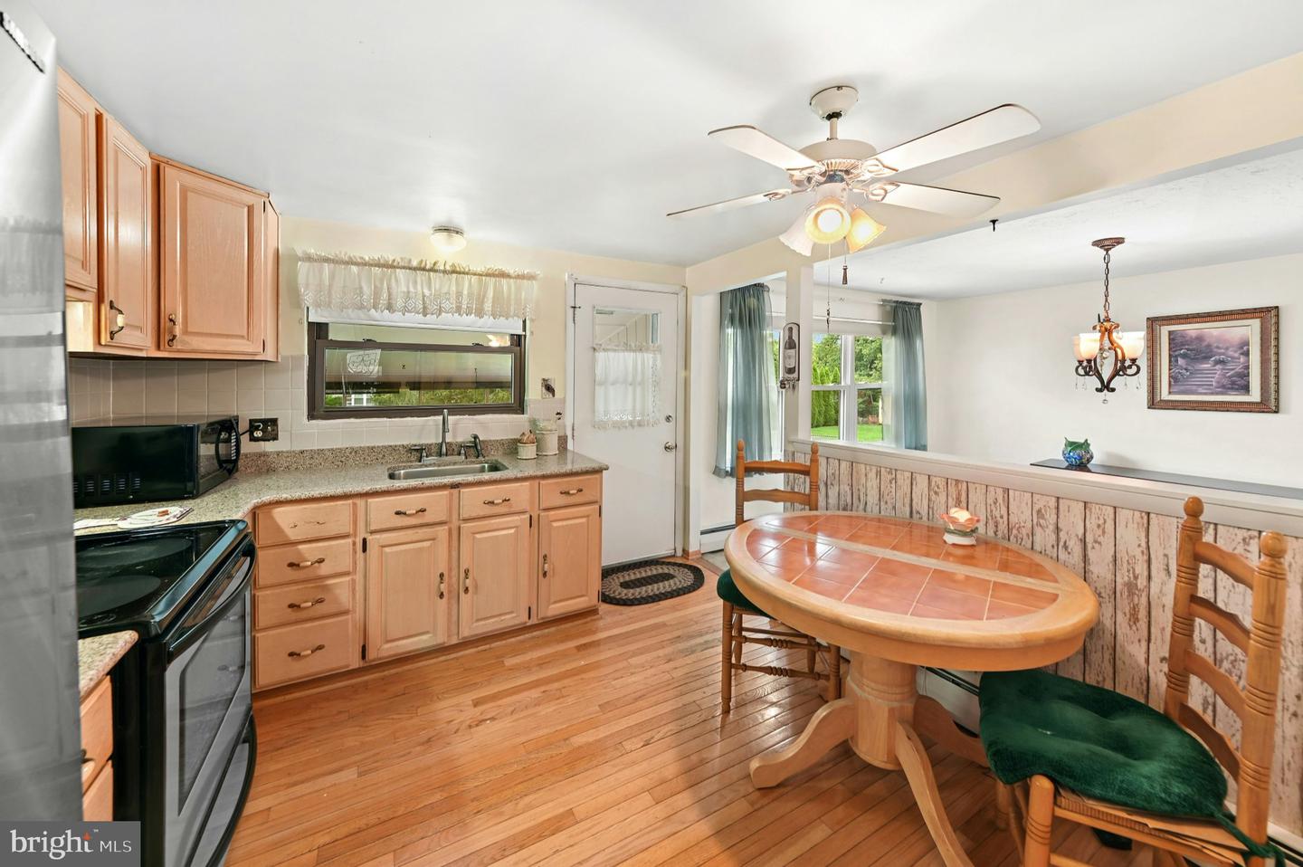 840 Roger Rd Property Photo 8