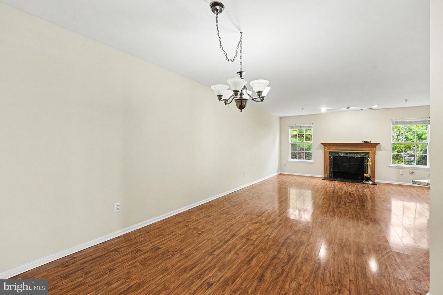 1426 Angela Ct Property Photo 12