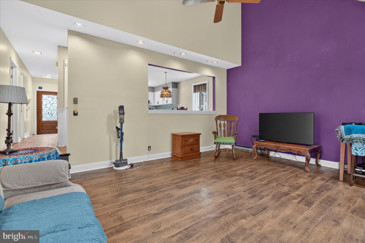 6231 Washington Ln Property Photo 32