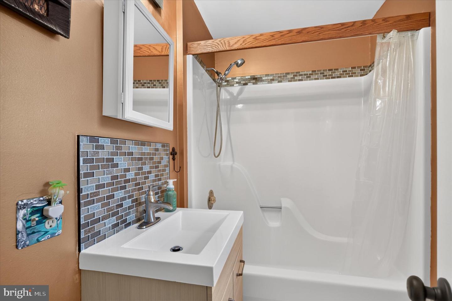 6231 Washington Ln Property Photo 44