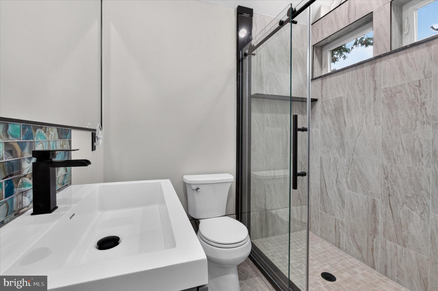 6231 Washington Ln Property Photo 54