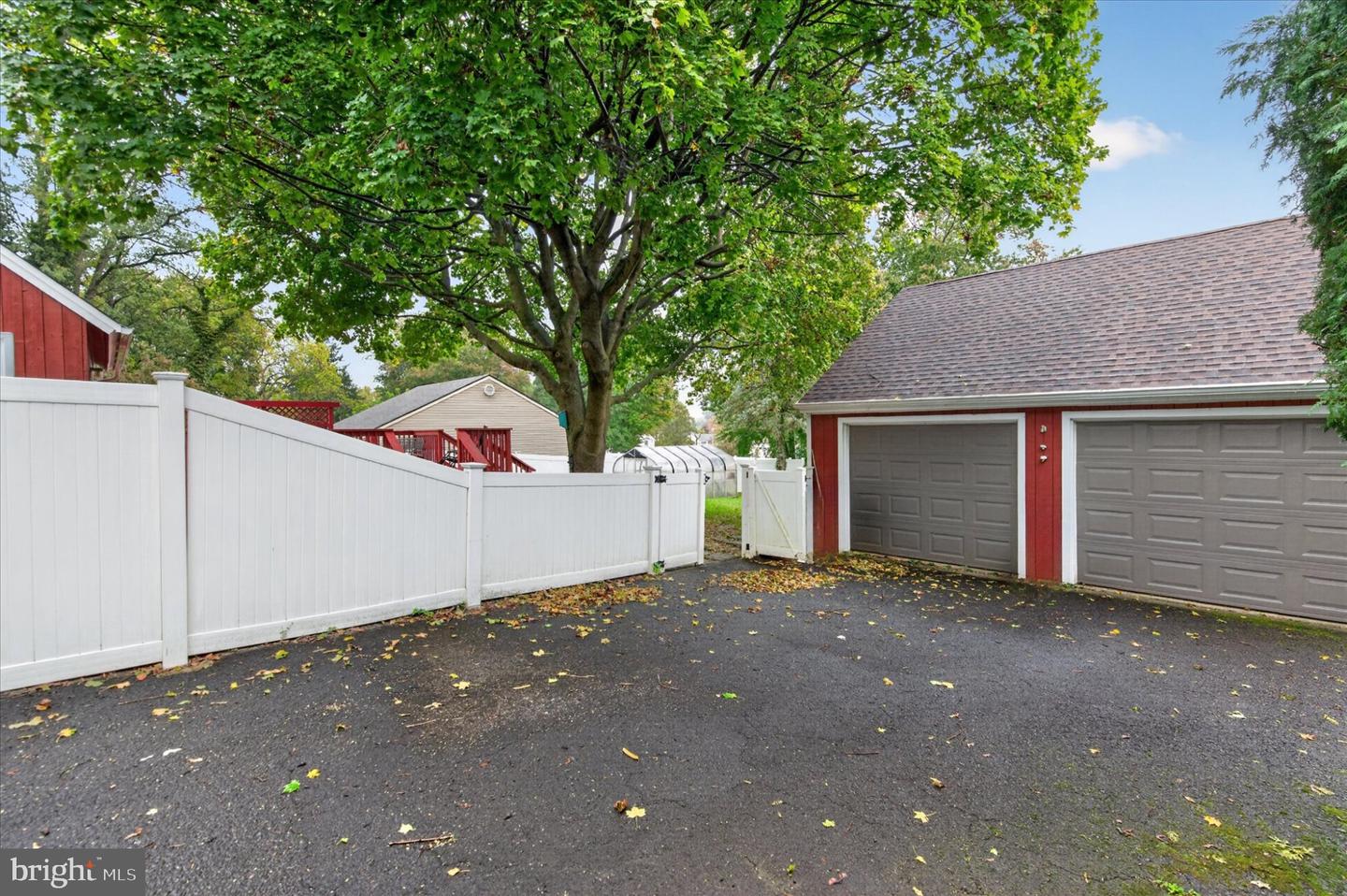 6231 Washington Ln Property Photo 63