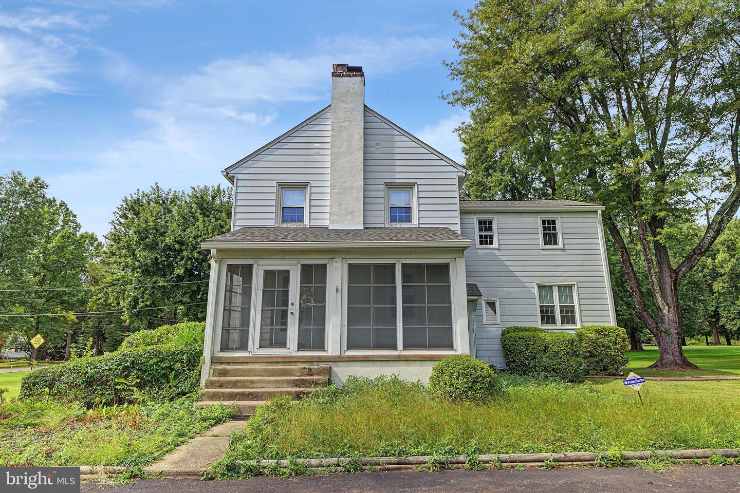 2445 Park Rd Property Photo 4