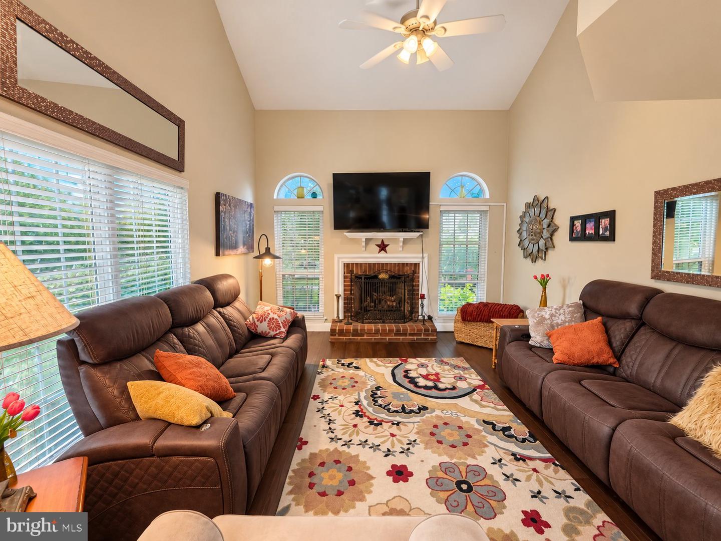 47 Skyview Way Property Photo 4