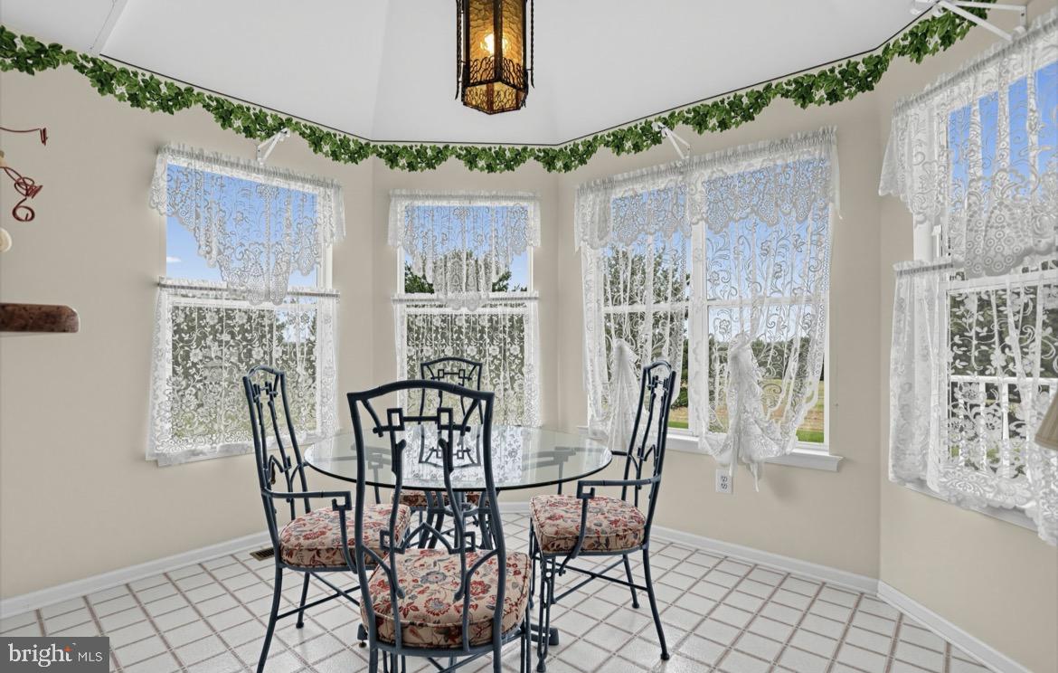 1406 Bentley Dr Property Photo 17