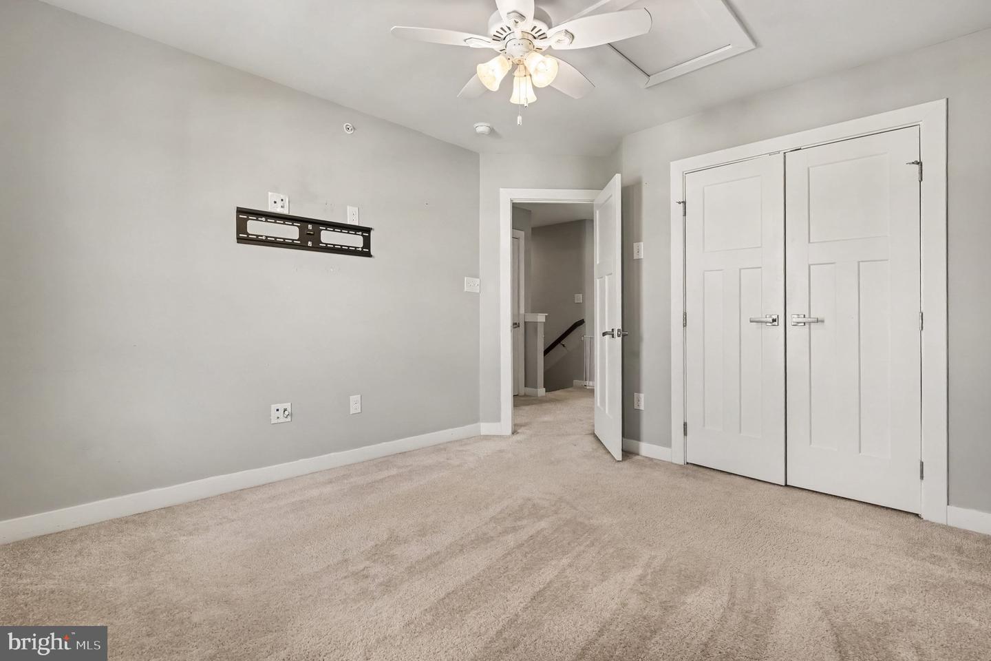 312 Pin Oak Ln Property Photo 29