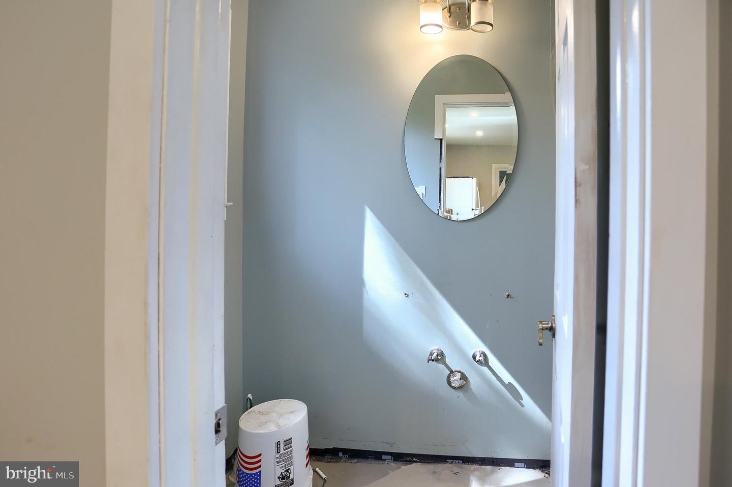 51 Belmont Sq Property Photo 10