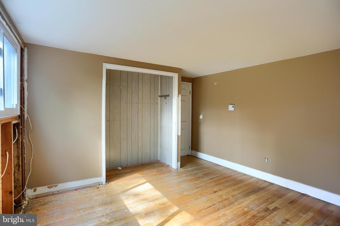 51 Belmont Sq Property Photo 12