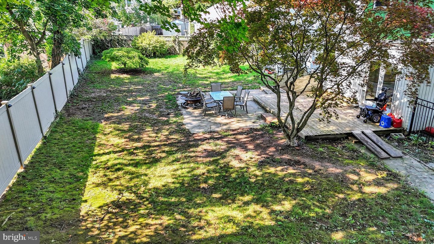 51 Belmont Sq Property Photo 30