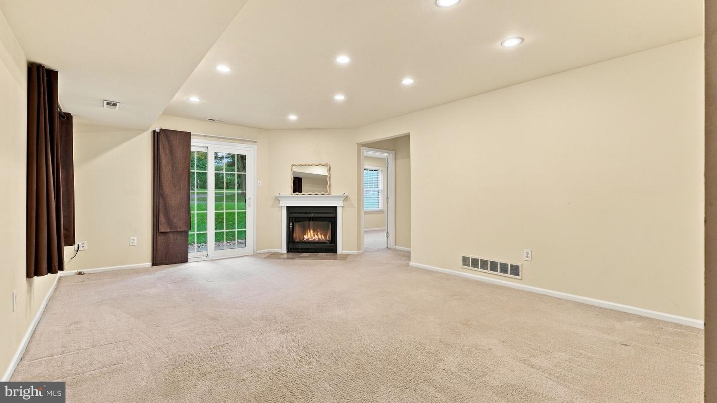 193 Hackberry Ct Property Photo 8