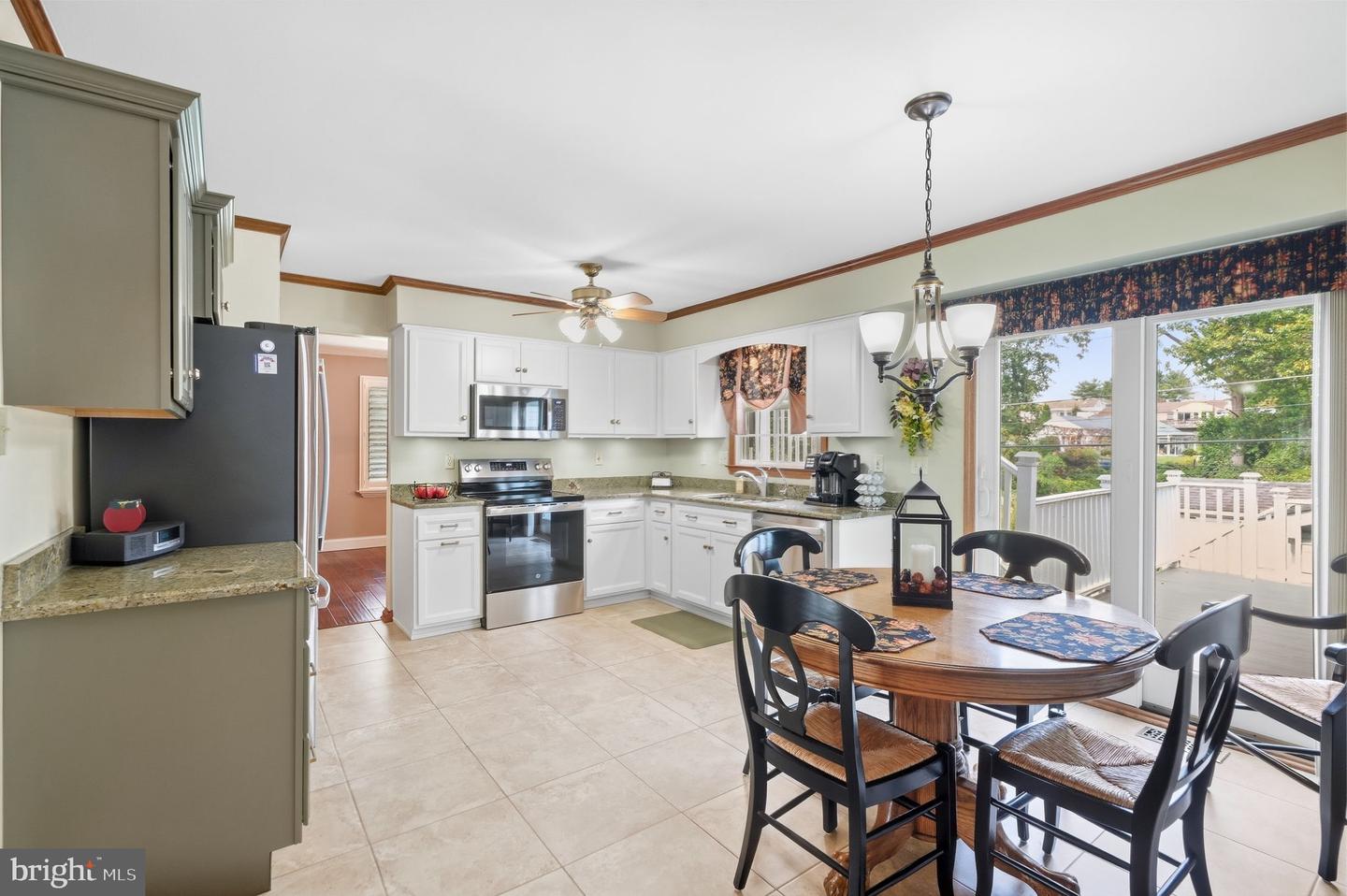 335 Berkshire Rd Property Photo 15