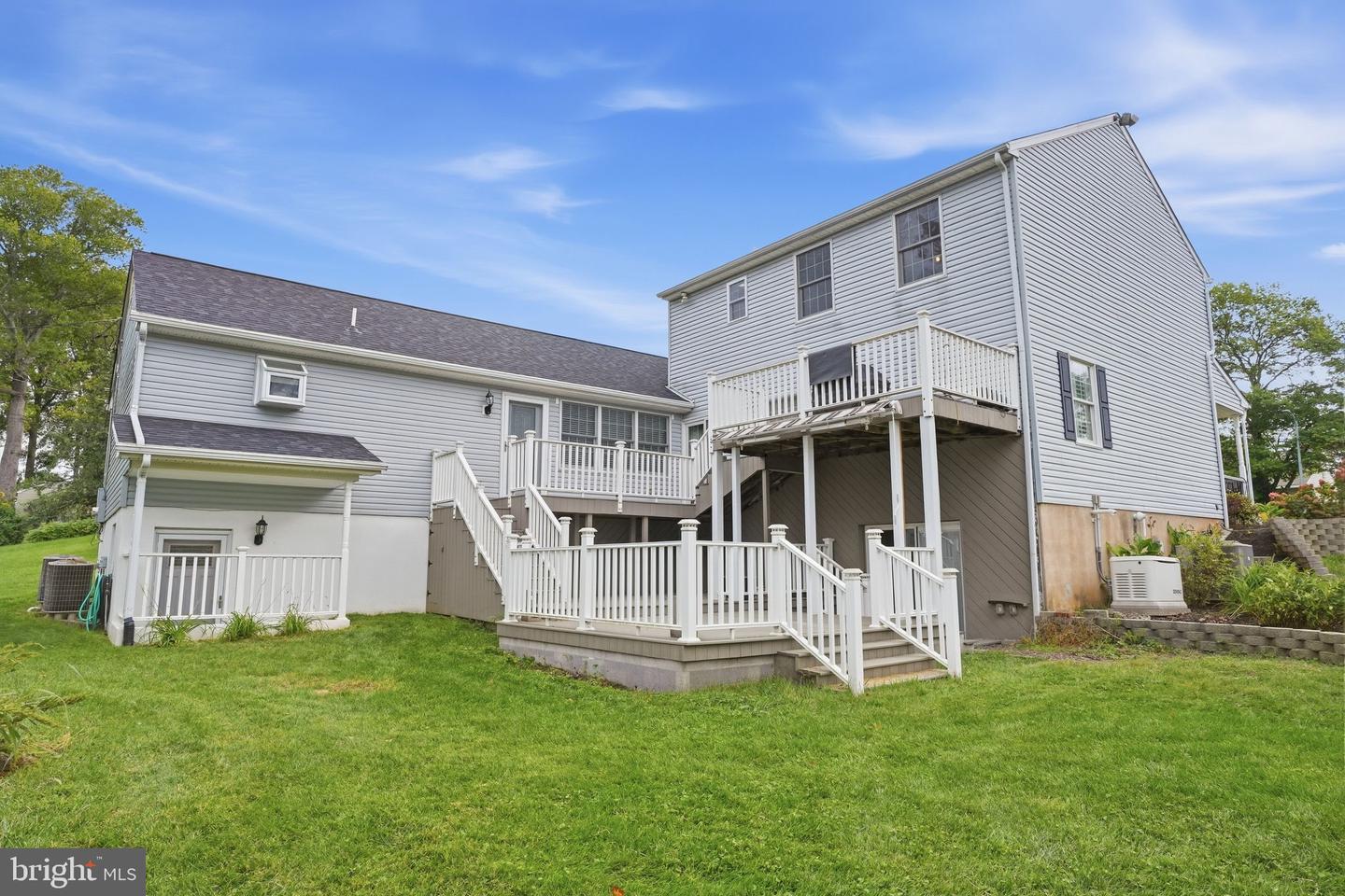 335 Berkshire Rd Property Photo 44