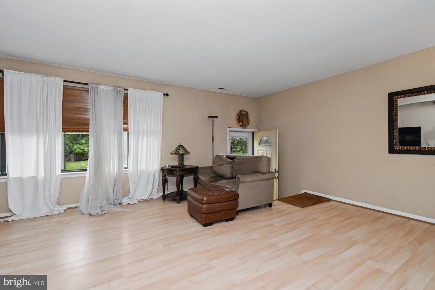 3479 Coventry Pl Property Photo 7