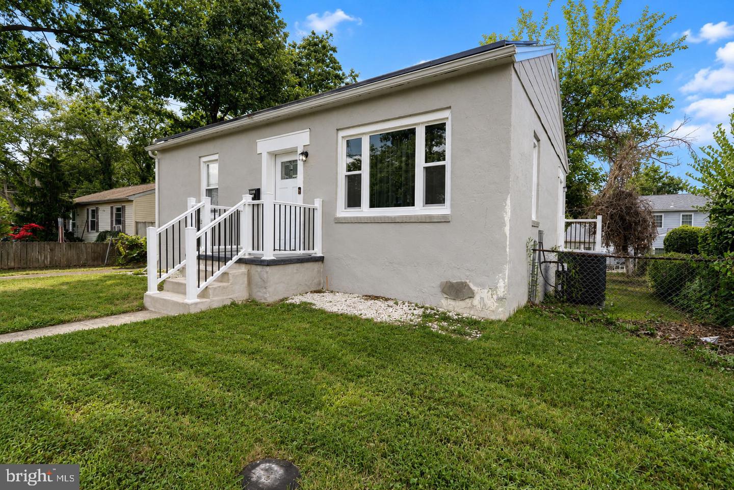 1315 Main Ave Property Photo 2