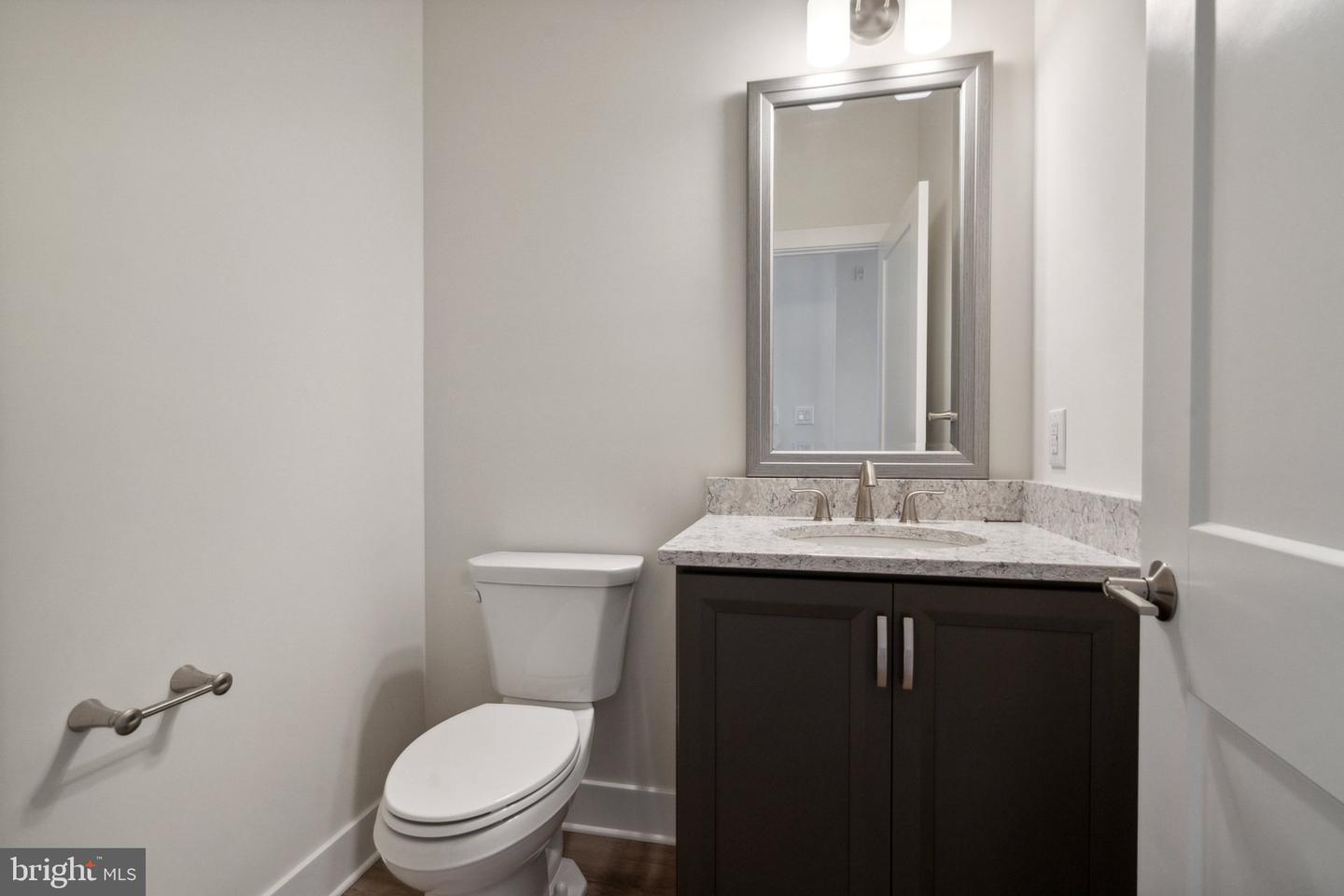 504 Fullerton Farm Ct #23 Property Photo 13