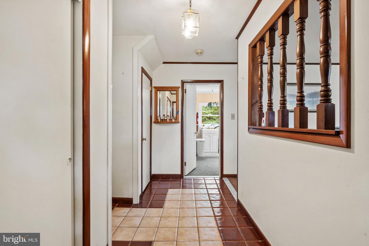 424 Long Ave Property Photo 6
